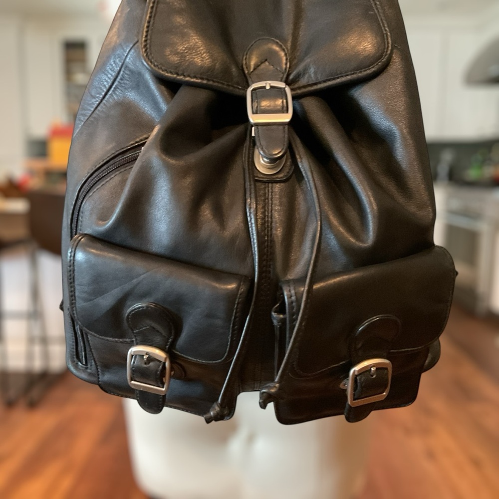 Dilana Black Leather Backpack Euc - image 6